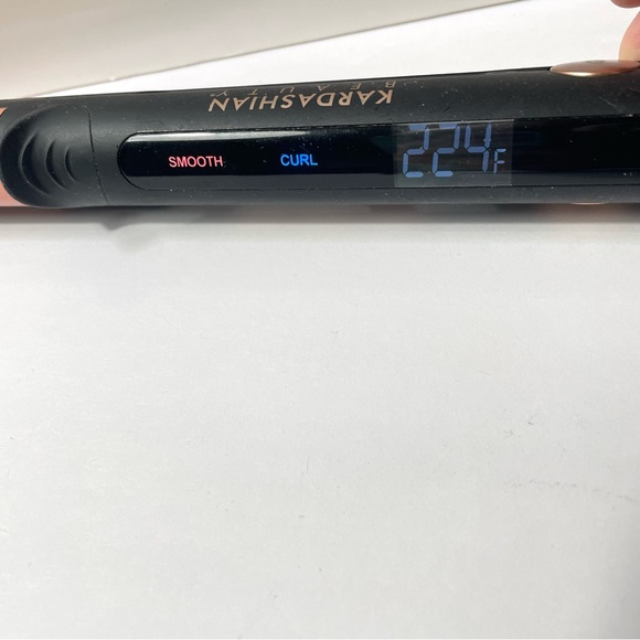 READ Kardashian Beauty Ceramic Hair Straightener Flat Iron Curling Iron - Picture 11 of 11